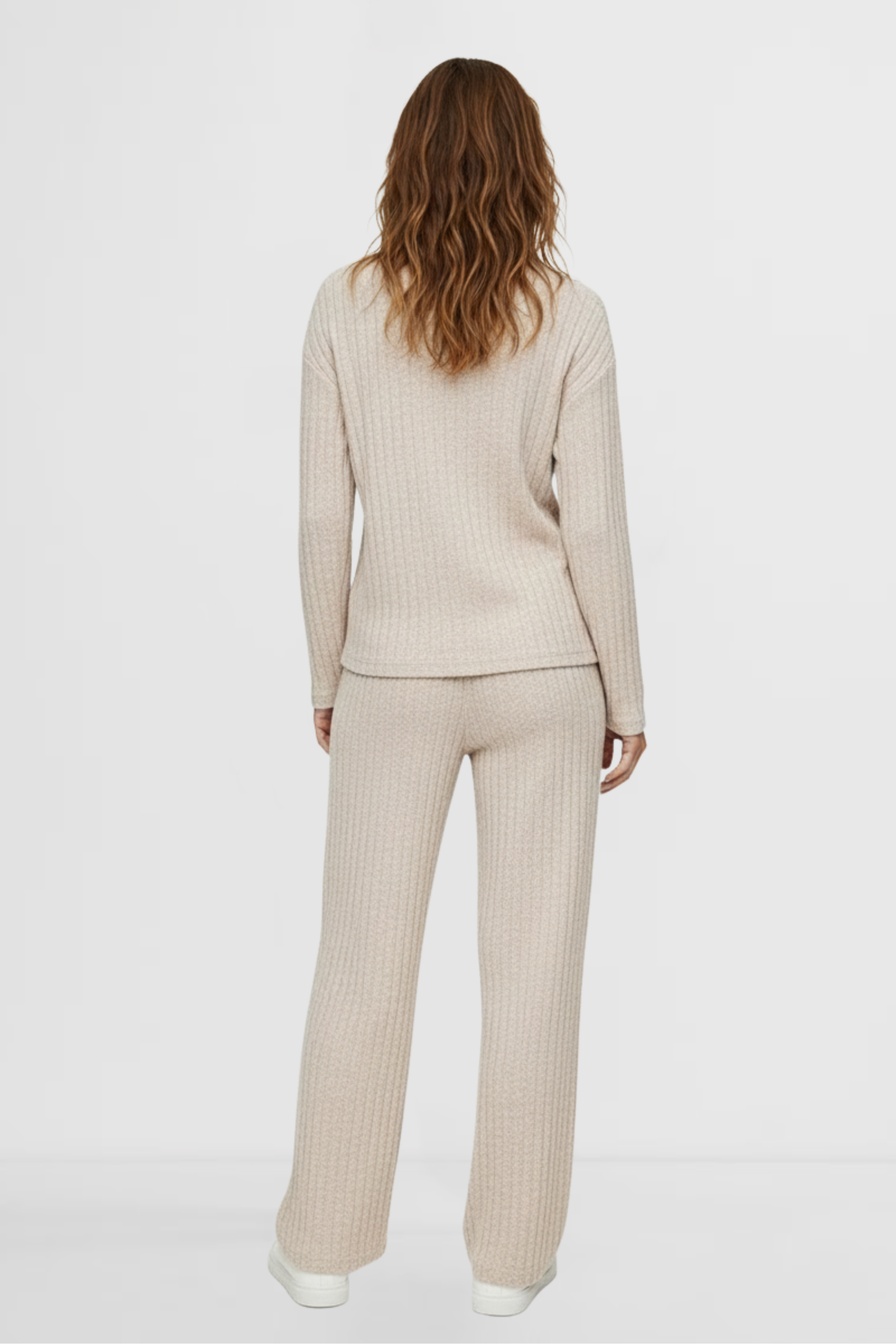 Ecru Linea Set women’s ribbed lounge set back view knit loungewear by LOHNR