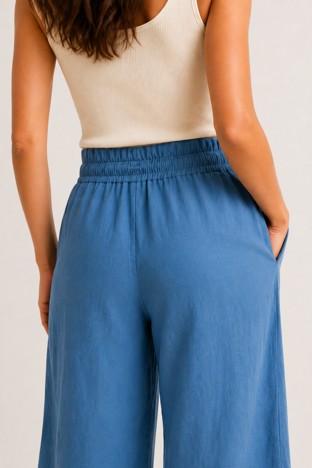 Lohnr relaxed cropped trouser in ashen blue