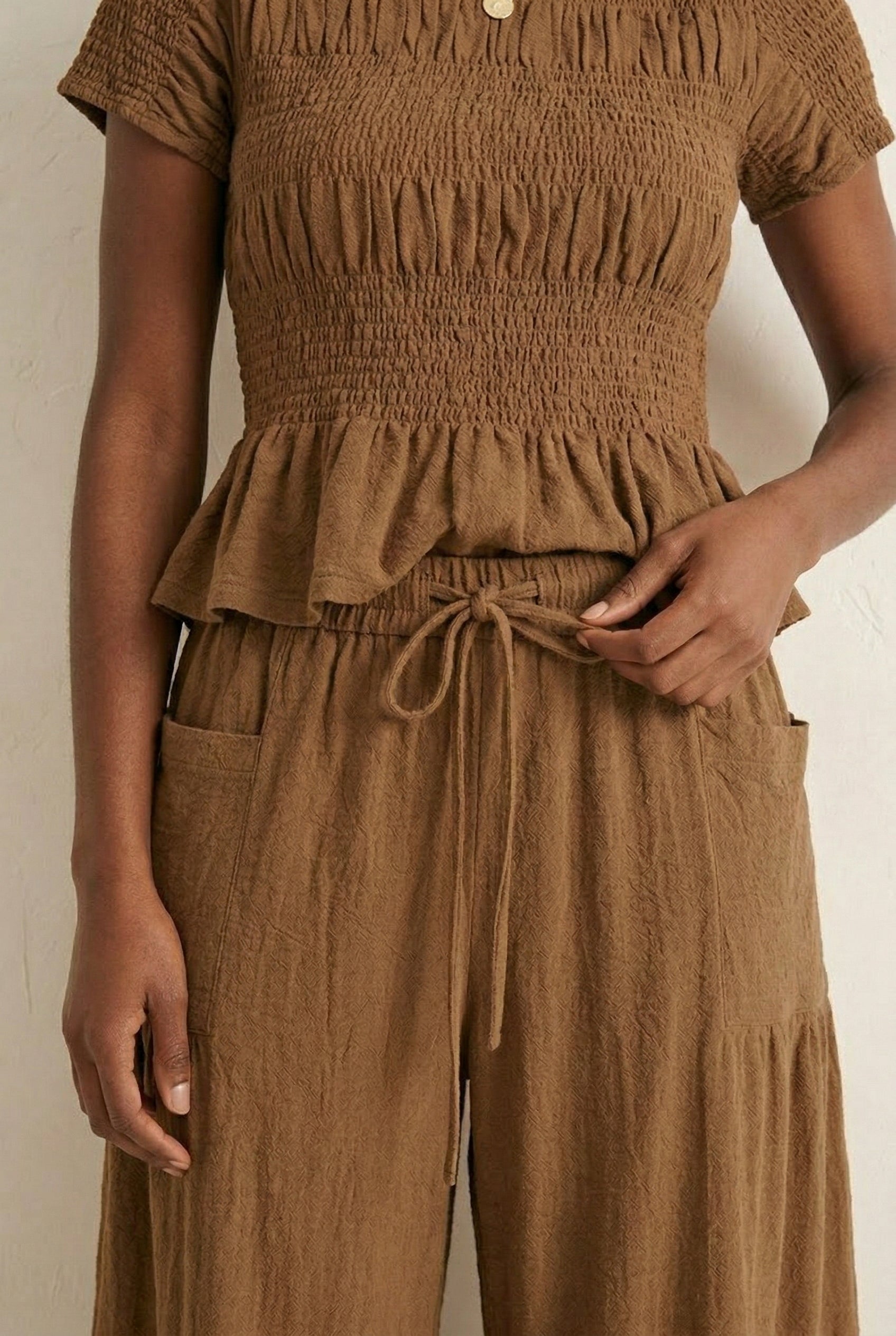 LOHNR premium women's loungewear matching set in Cognac