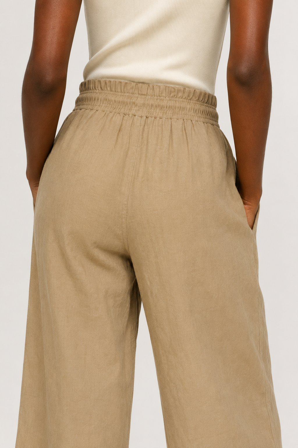 Lohnr relaxed cropped trouser in dune