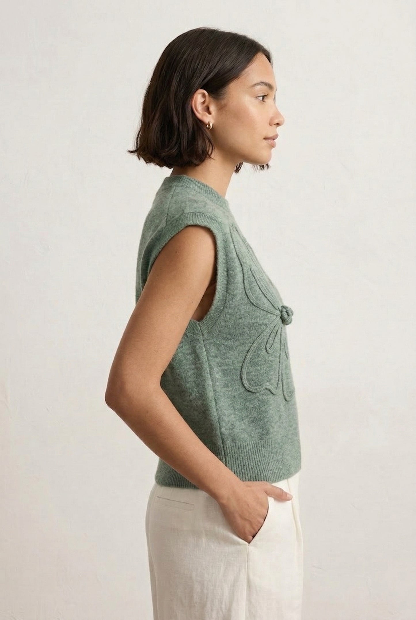 LOHNR premium women's sleeveless loungewear sweatshirt in Eucalyptus