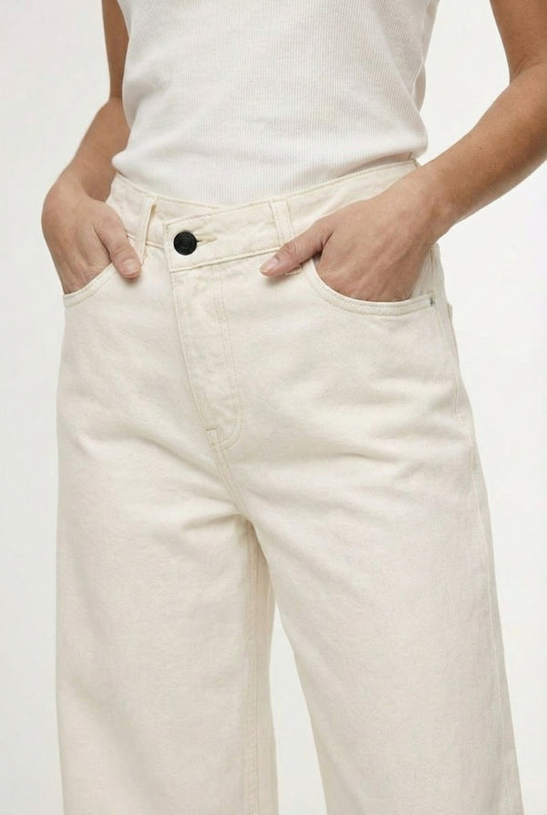 Lohnr Farrah Jean in Alabaster - High-waisted wide-leg denim