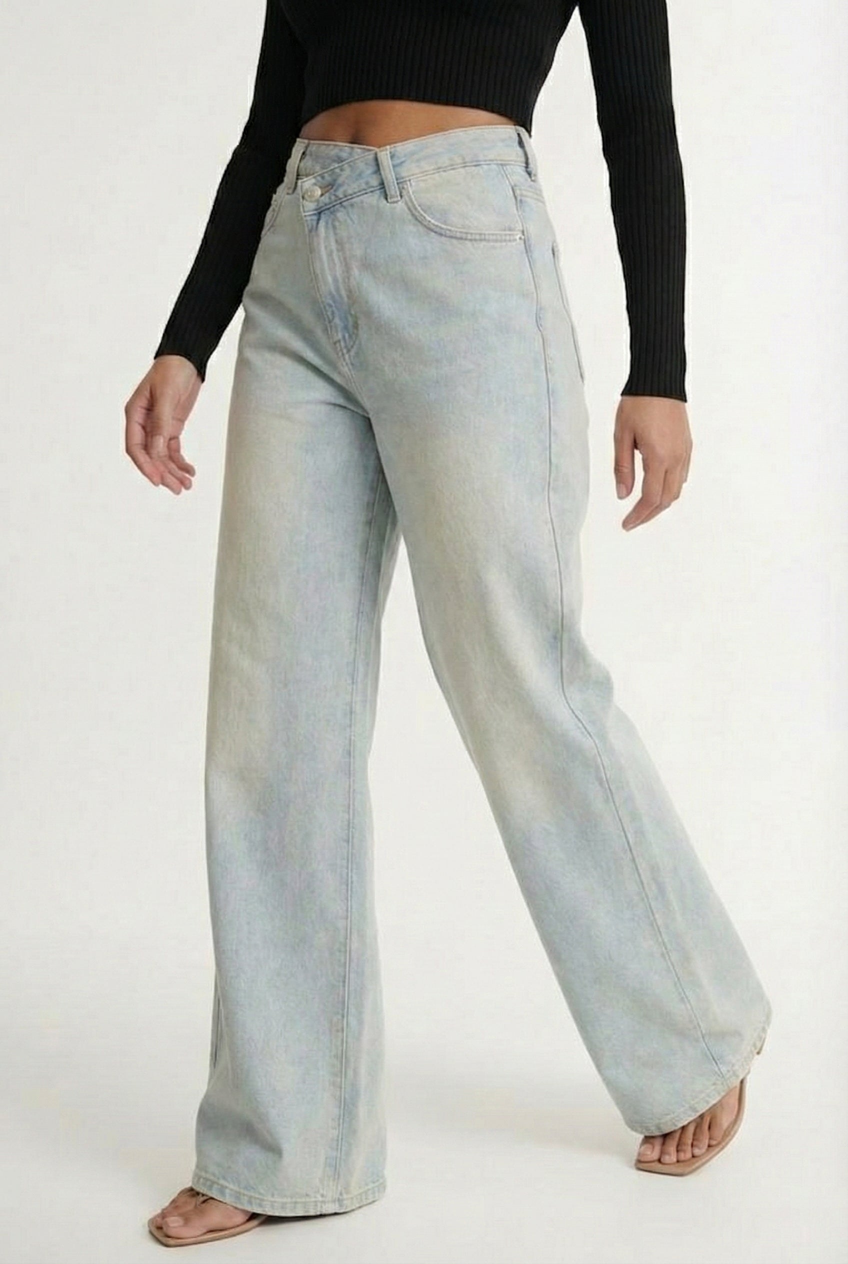 Lohnr Farrah Jean in Chalk Blue - High-waisted wide-leg denim