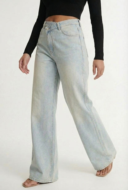 Lohnr Farrah Jean in Chalk Blue - High-waisted wide-leg denim