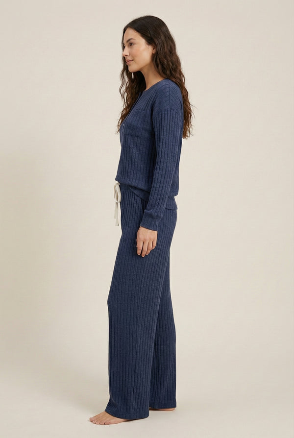 Women's Linea Set by LOHNR in Denim. A premium matching lounge set featuring a smooth, sweatshirt-material henley top and tailored comfortable joggers.