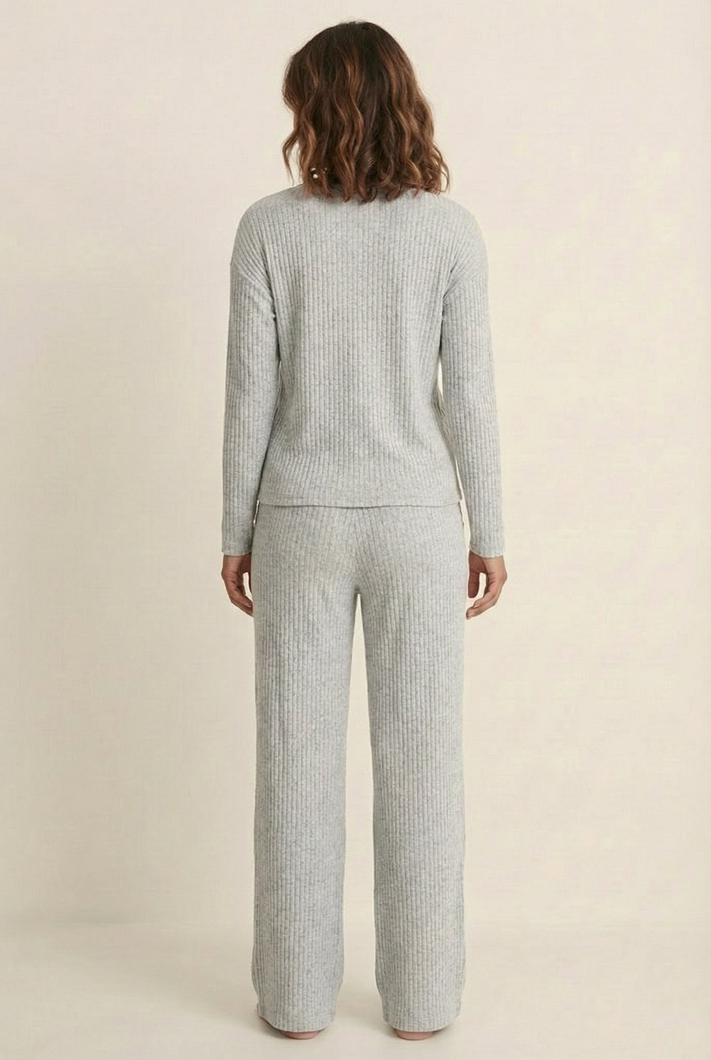 Women's Linea Set by LOHNR in Mist. A premium matching lounge set featuring a smooth, sweatshirt-material henley top and tailored comfortable joggers.