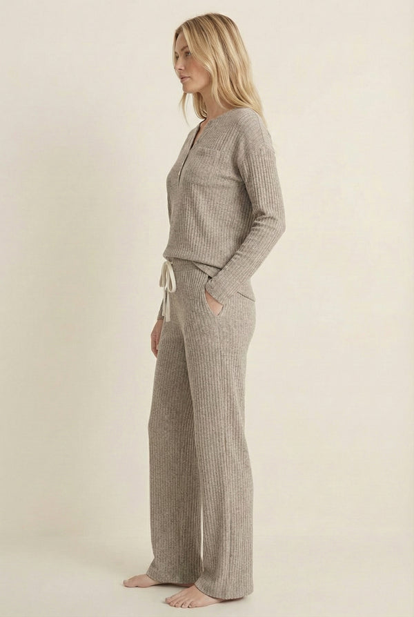 Women's Linea Set by LOHNR in Truffle. A premium matching lounge set featuring a smooth, sweatshirt-material henley top and tailored comfortable joggers.