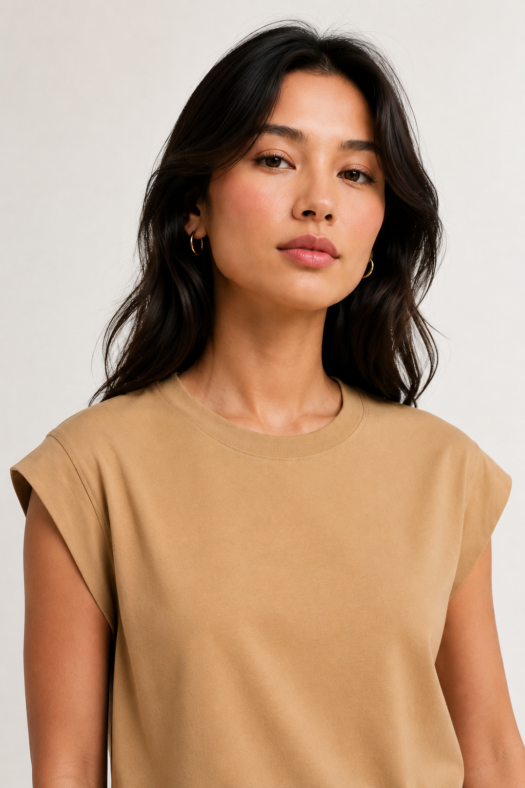 Women's casual sleeveless t-shirt in Sand