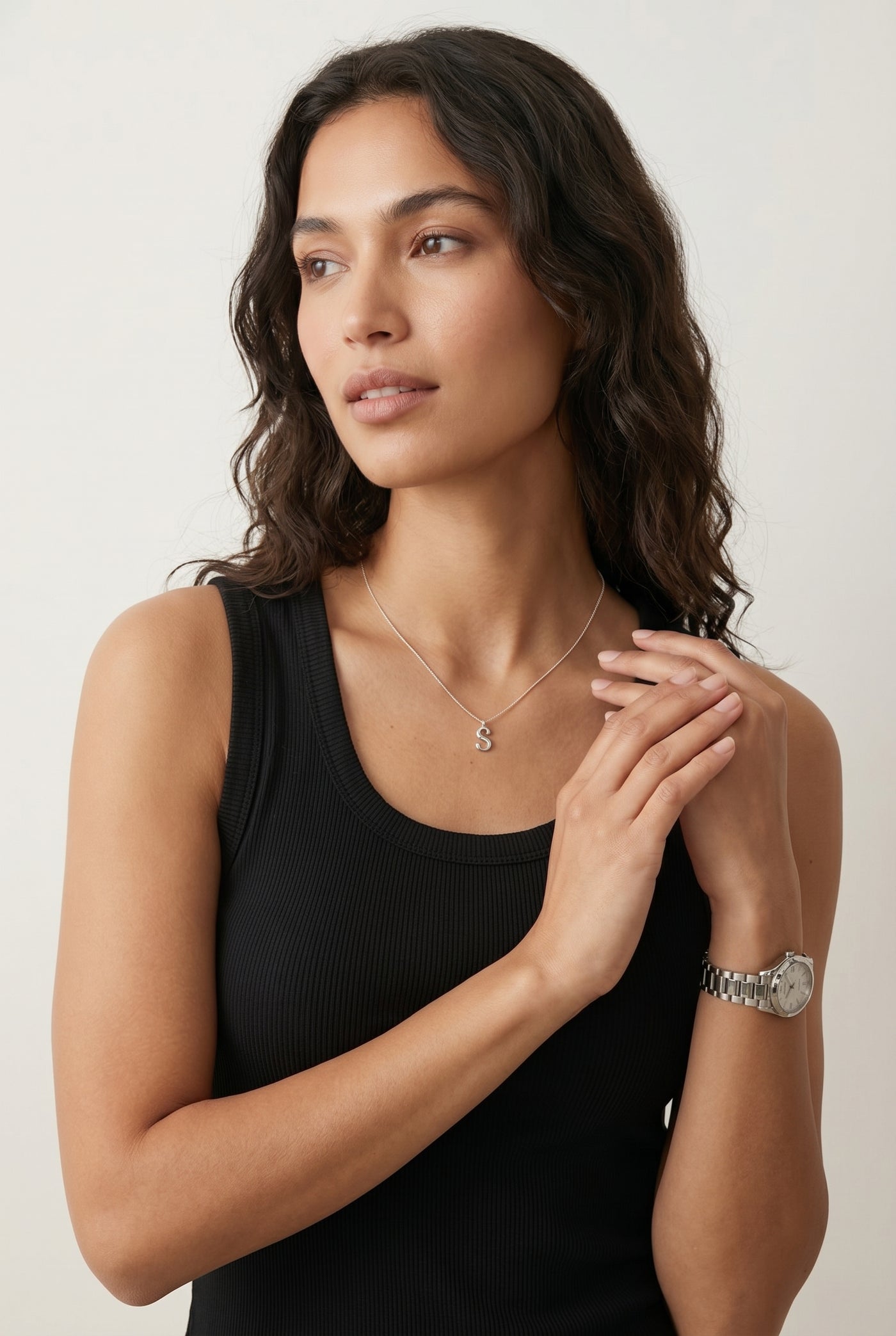 Woman wearing the Staple Scoop Tank in black Onyx